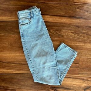 Cotton On | Stretch Mom Jeans - Light Wash